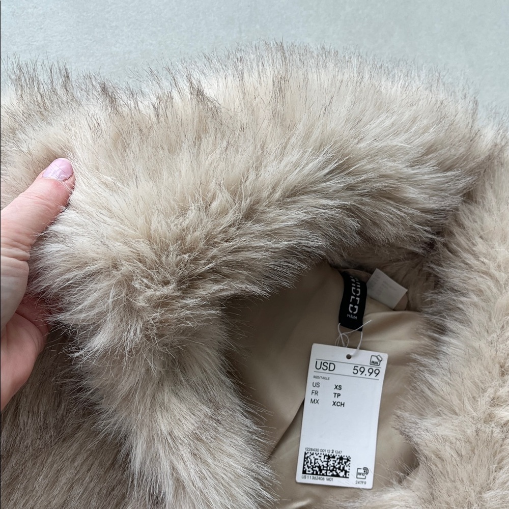 Faux Fur Cropped Jacket - Beige - Picture 14 of 14